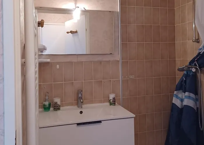 2 Pieces Avec Balcon, Proche Et Parking - Fr-1-712-4 * וילר-סור-מר