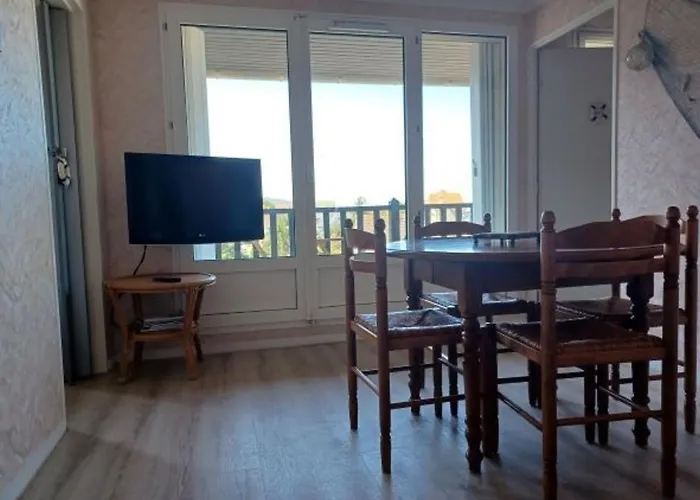 דירה 2 Pieces Avec Balcon, Proche Et Parking - Fr-1-712-4 *