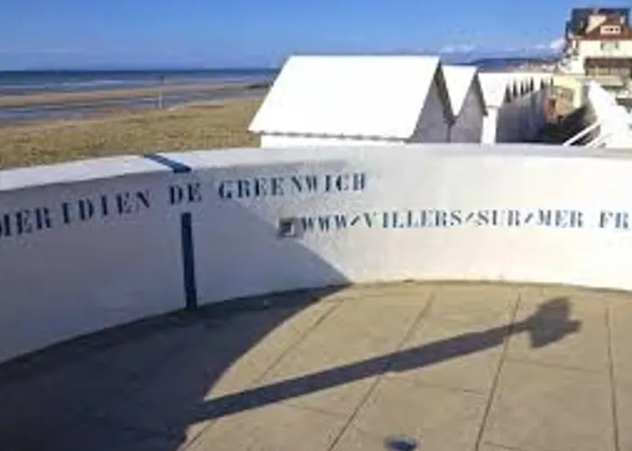 2 Pieces Avec Balcon, Proche Et Parking - Fr-1-712-4 *